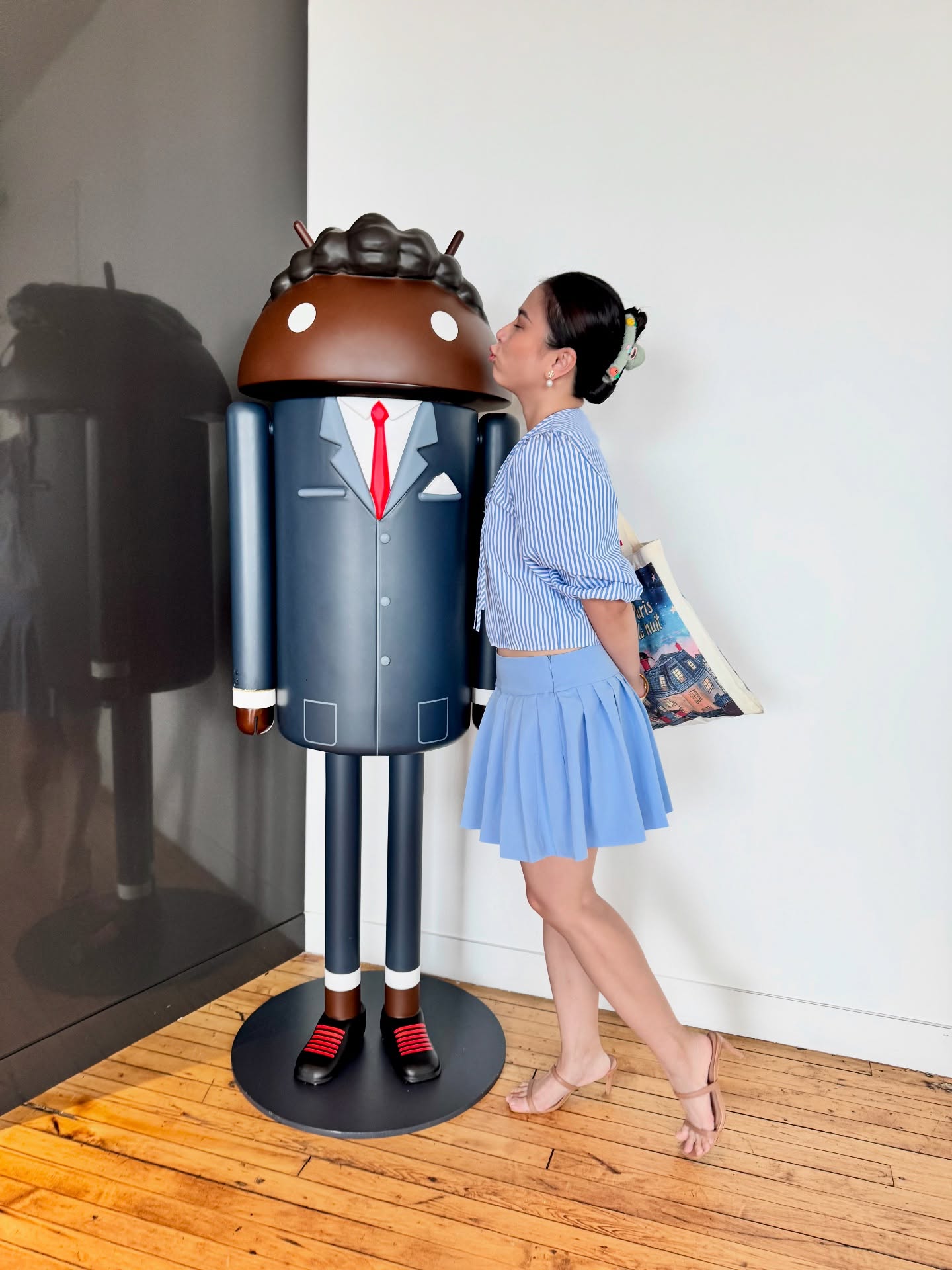 Android Gentleman Dressed Up In Suit